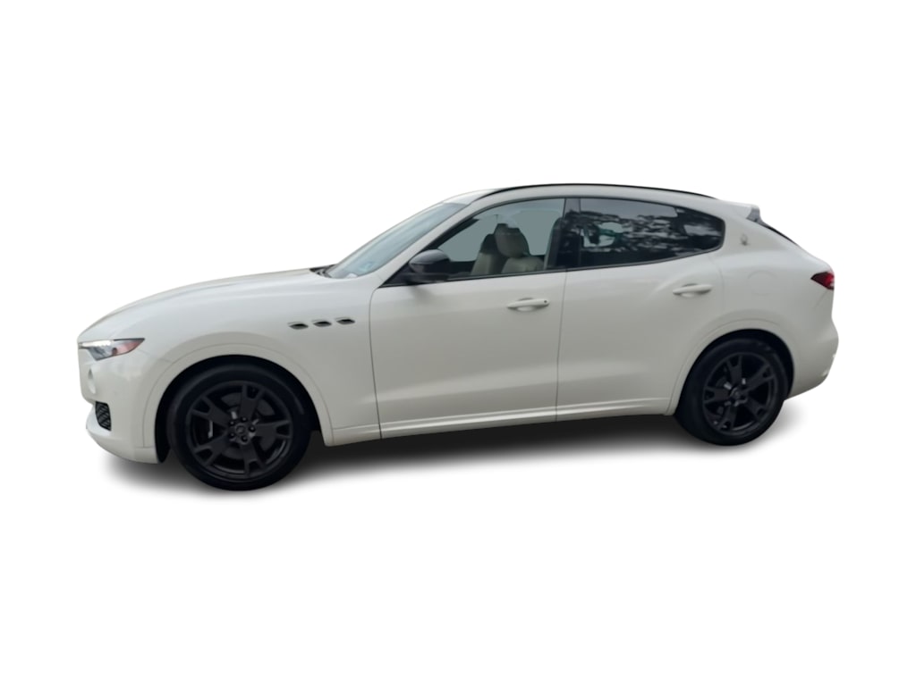 Thumbnail: 2020 Maserati Levante - 3