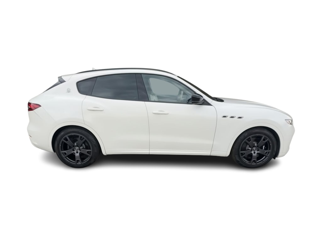 Thumbnail: 2020 Maserati Levante - 22