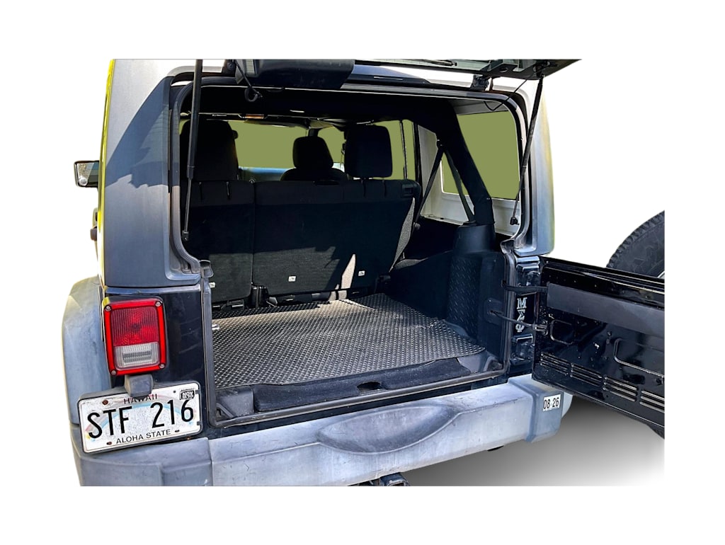 Thumbnail: 2015 Jeep Wrangler - 18