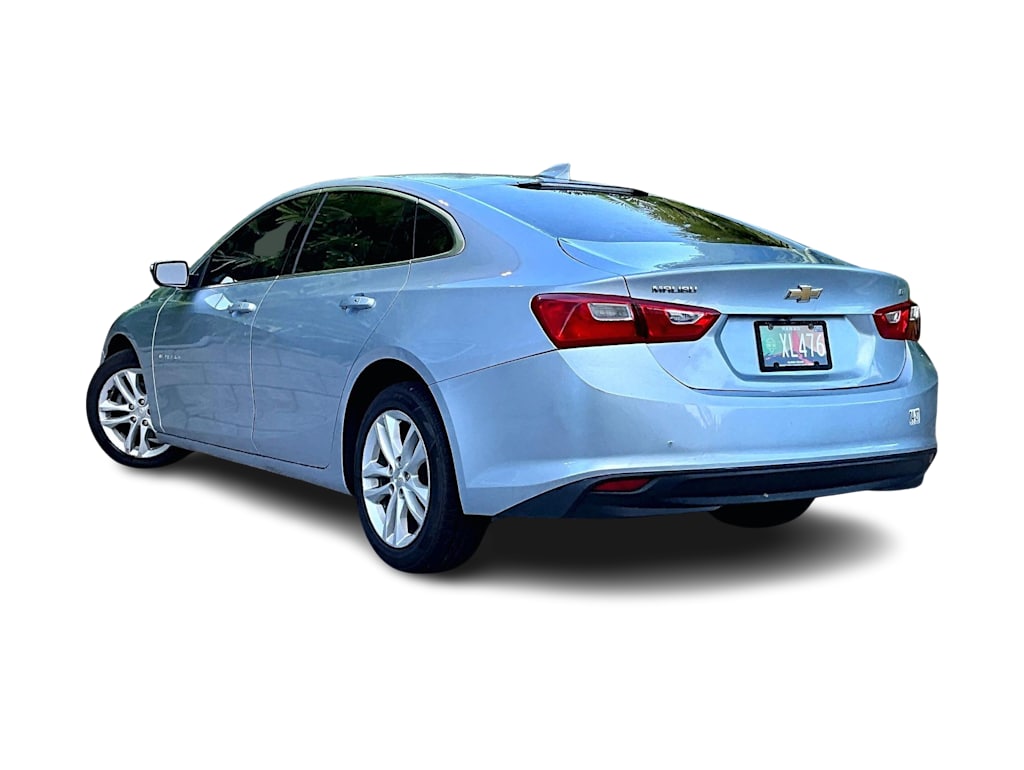 Thumbnail: 2018 Chevrolet Malibu - 4