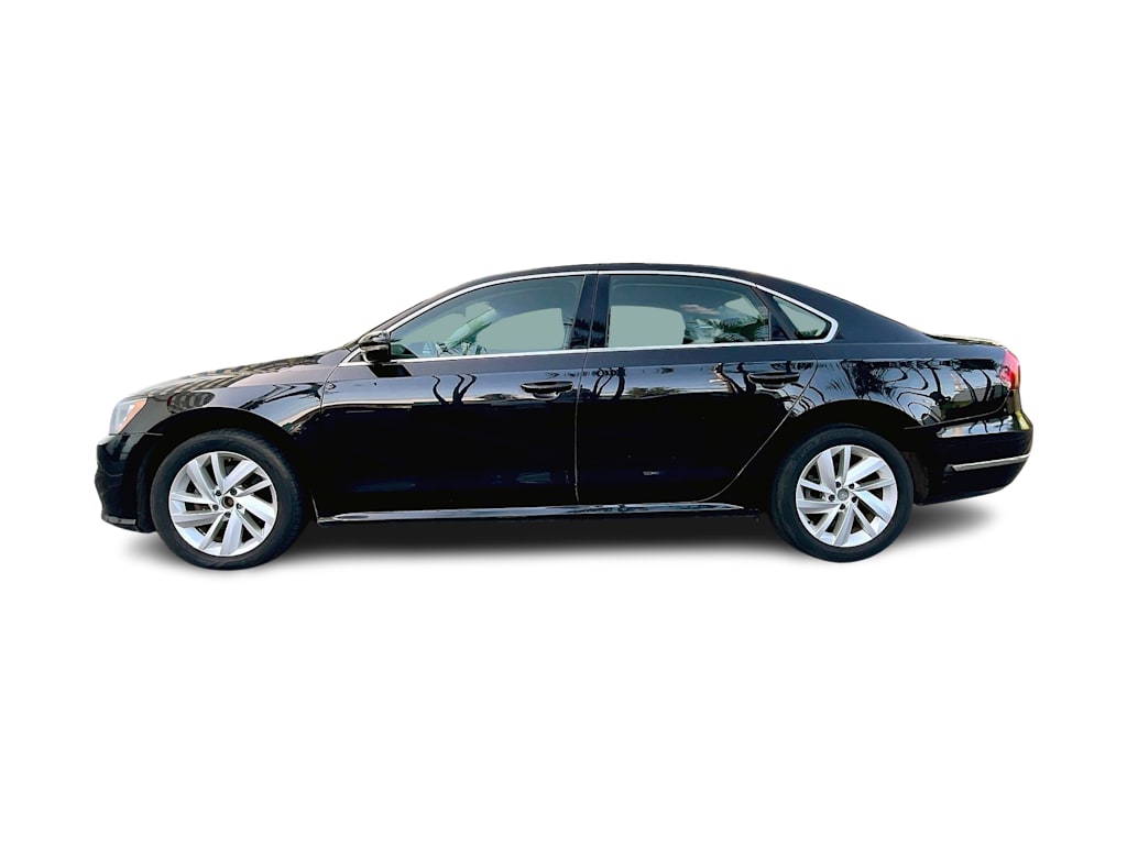 Thumbnail: 2018 Volkswagen Passat - 3
