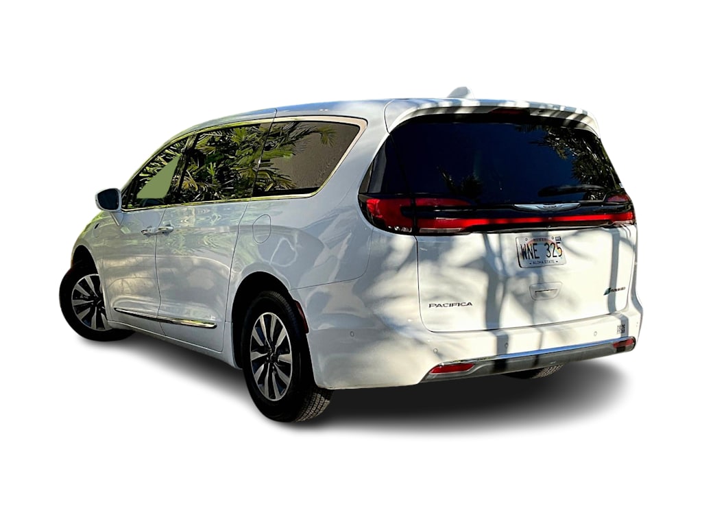 Thumbnail: 2022 Chrysler Pacifica - 4