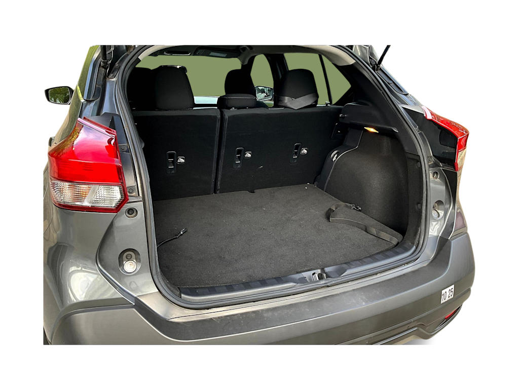 Thumbnail: 2019 Nissan Kicks - 19