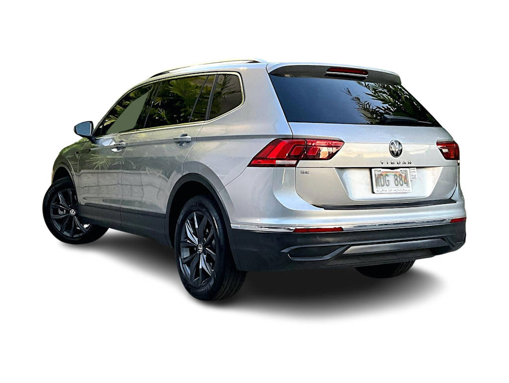 Thumbnail: 2022 Volkswagen Tiguan - 4