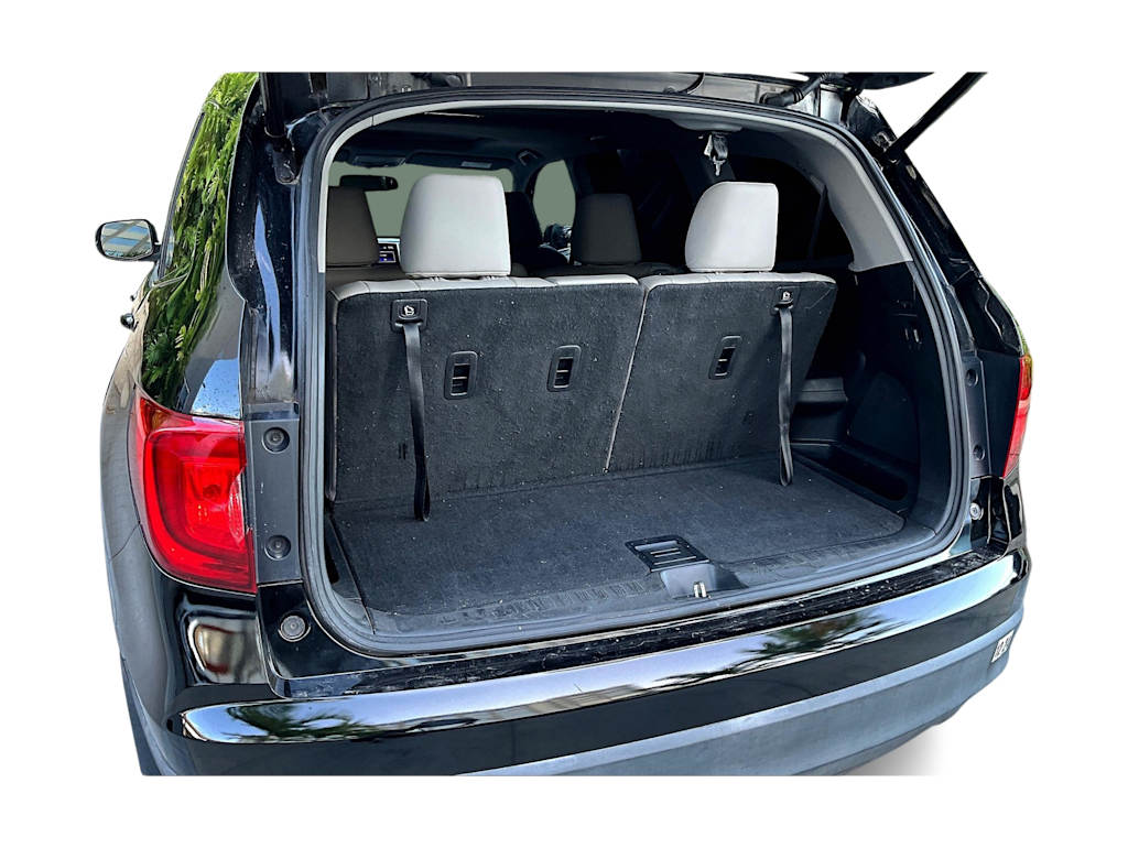 Thumbnail: 2017 Honda Pilot - 19