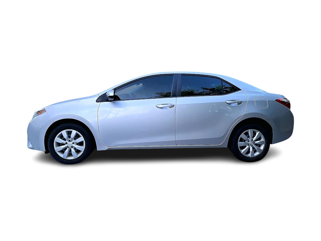 Thumbnail: 2015 Toyota Corolla - 3