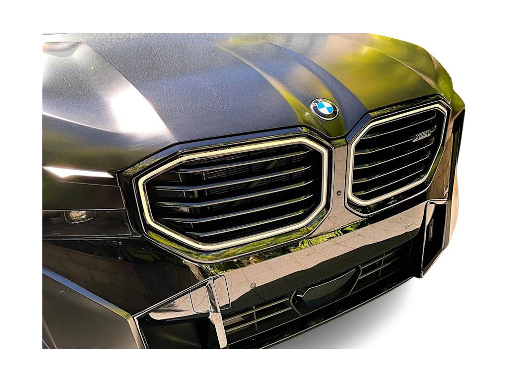 Thumbnail: 2023 BMW XM - 32