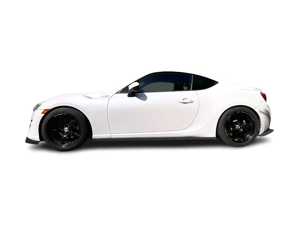 Thumbnail: 2014 Scion FR-S - 3