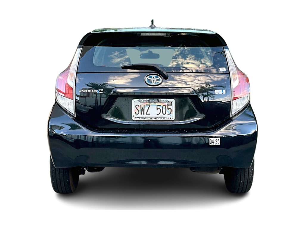 Thumbnail: 2016 Toyota Prius c - 5