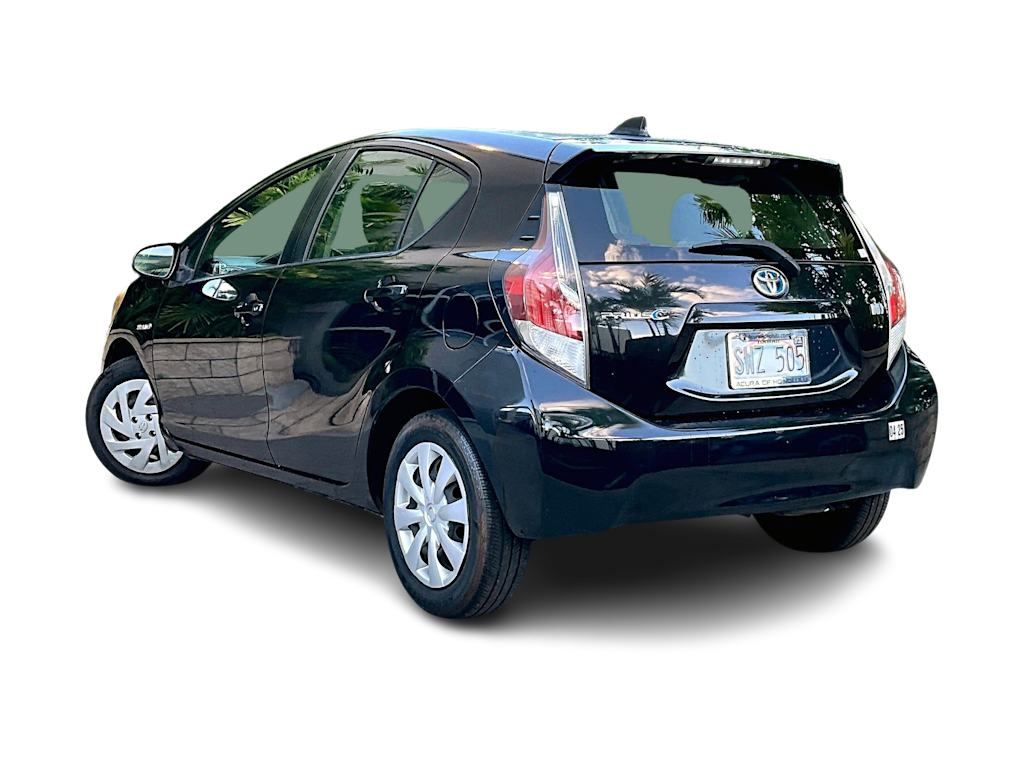 Thumbnail: 2016 Toyota Prius c - 4