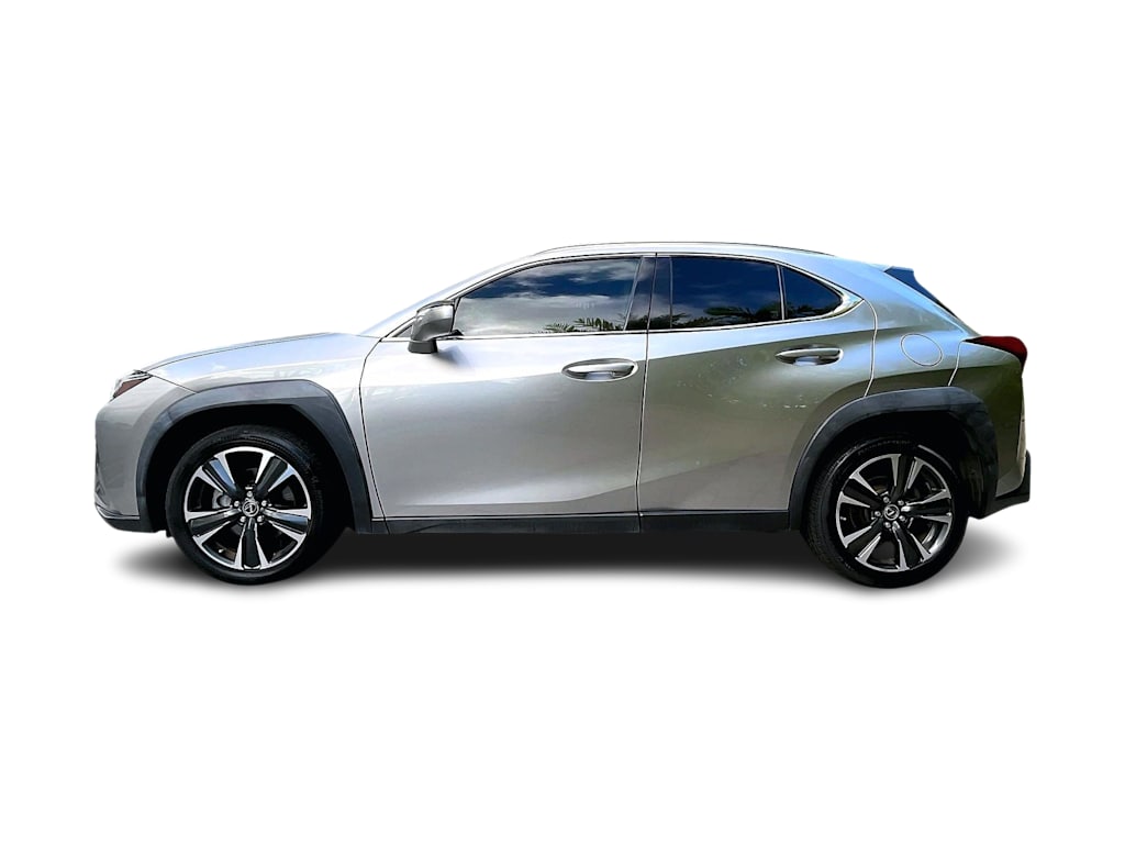 Thumbnail: 2019 Lexus UX - 3