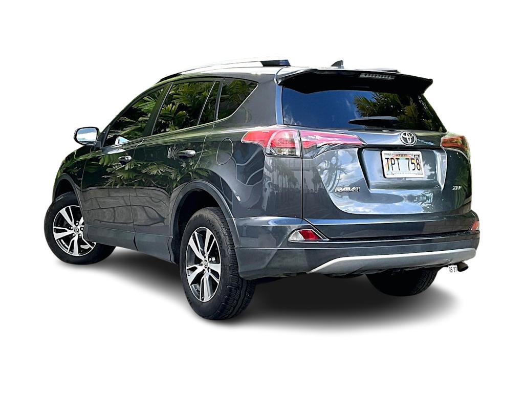 Thumbnail: 2018 Toyota RAV4 - 4