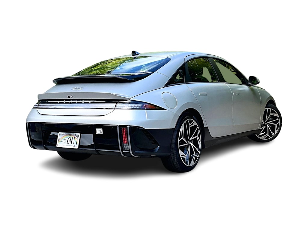 Thumbnail: 2023 Hyundai Ioniq 6 - 22