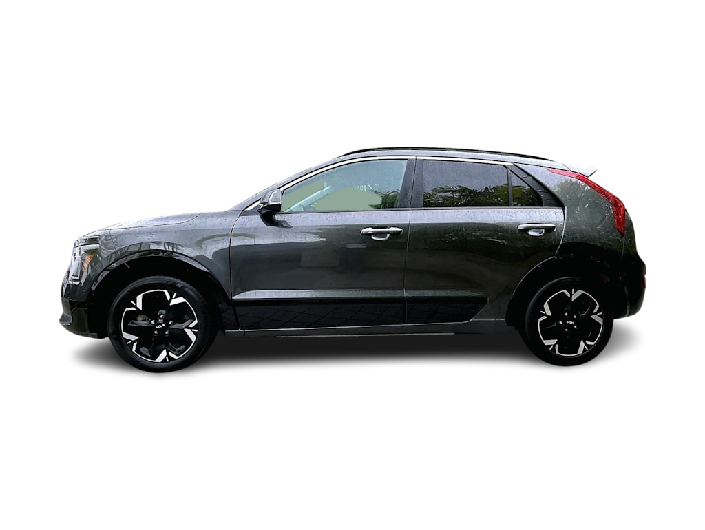 Thumbnail: 2024 Kia Niro - 3