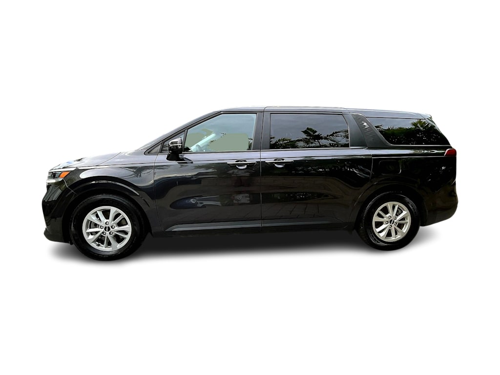 Thumbnail: 2022 Kia Carnival - 3