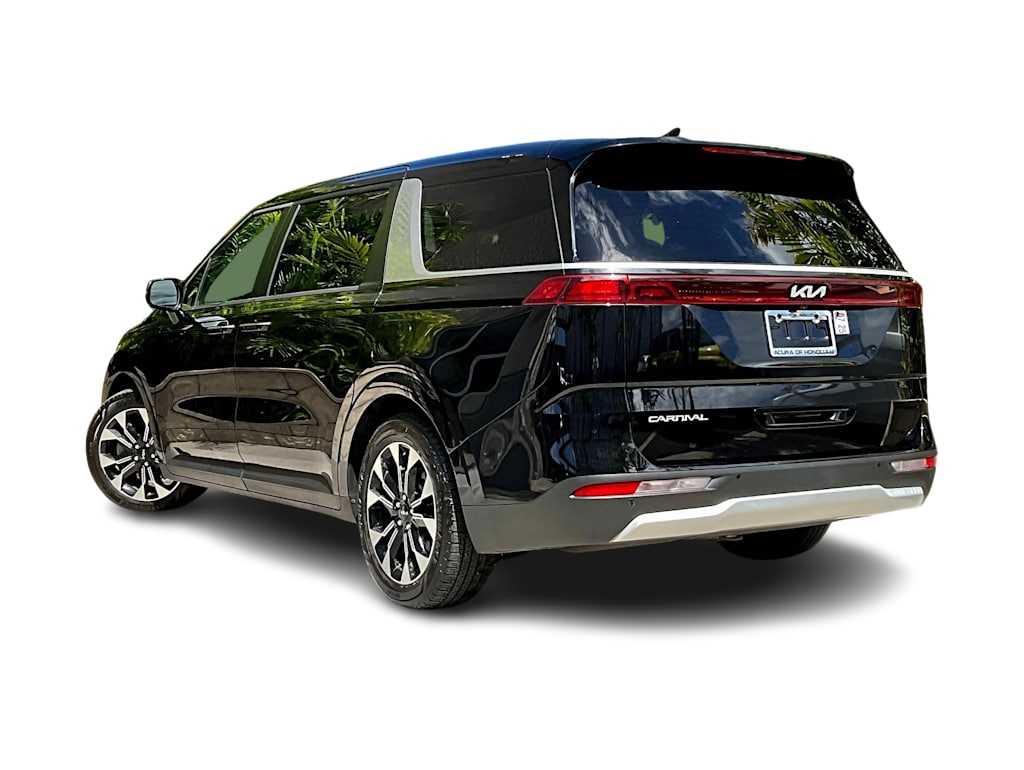 Thumbnail: 2023 Kia Carnival - 4