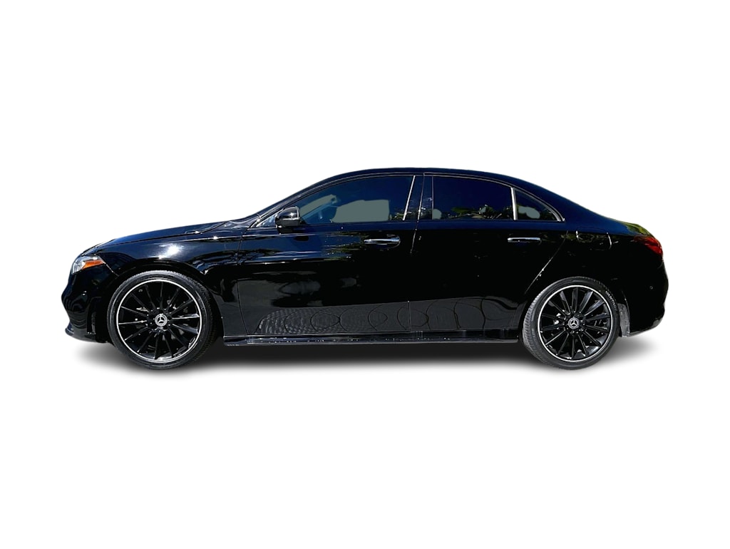 Thumbnail: 2021 Mercedes-Benz A-Class - 3