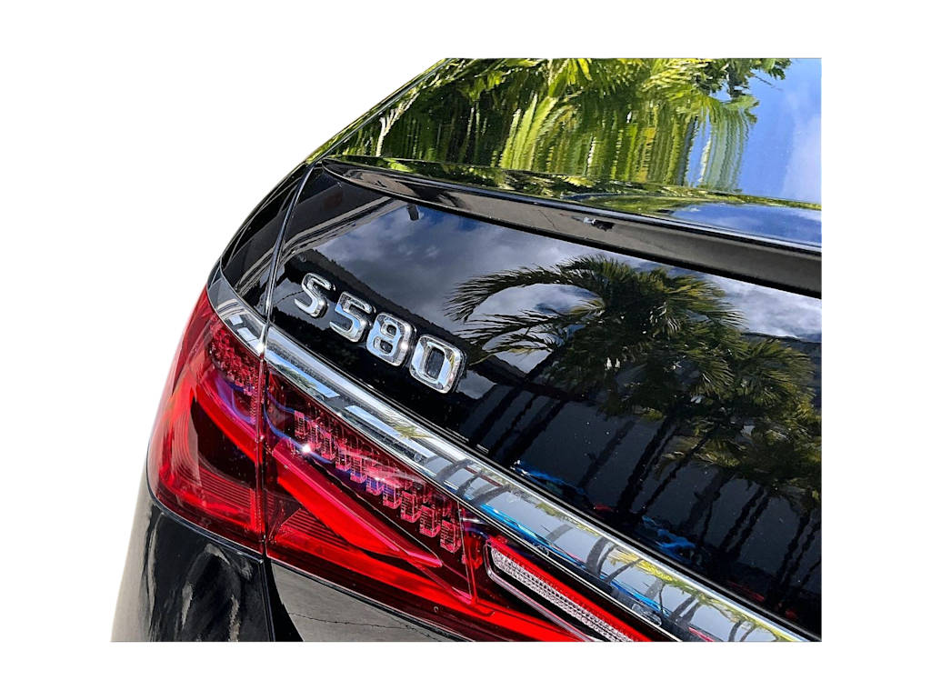 Thumbnail: 2021 Mercedes-Benz S-Class - 21