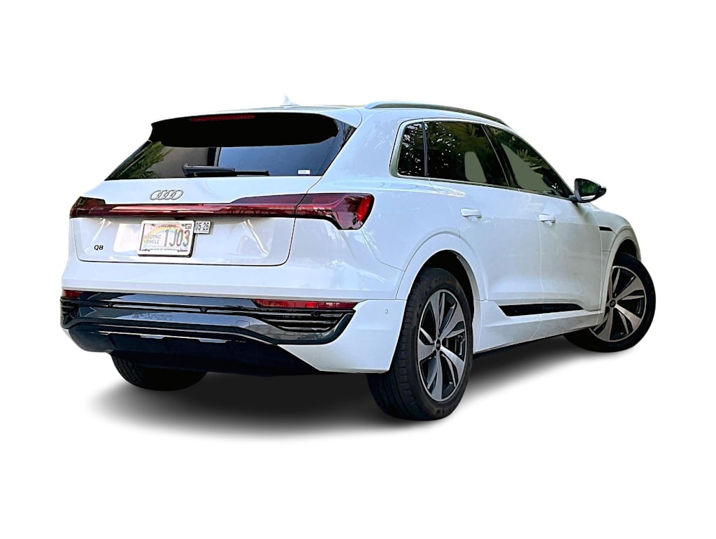 Thumbnail: 2024 Audi Q8 e-tron - 23
