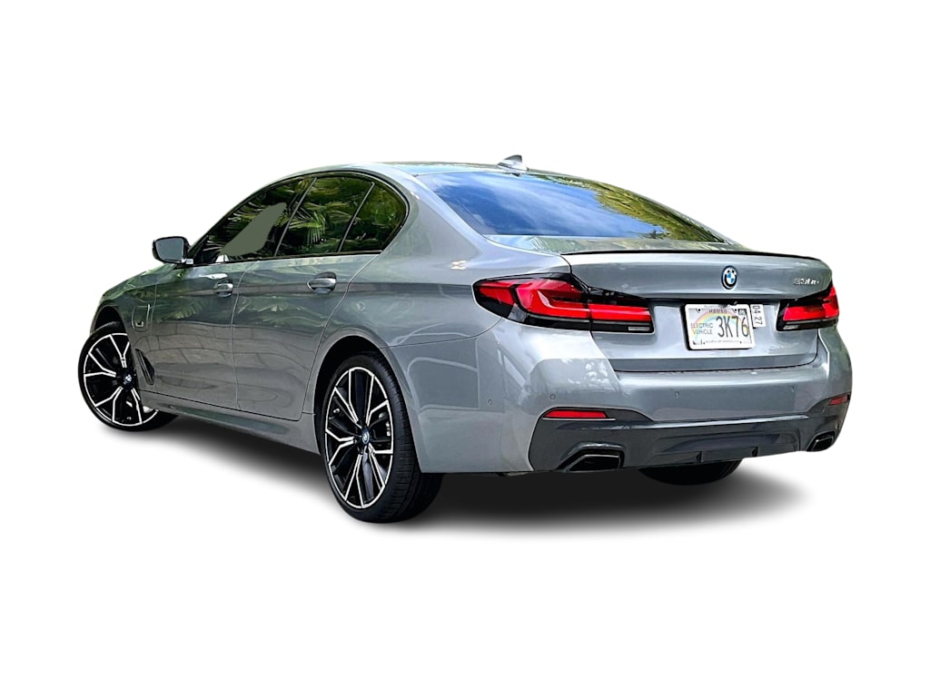 Thumbnail: 2023 BMW 5 Series - 4