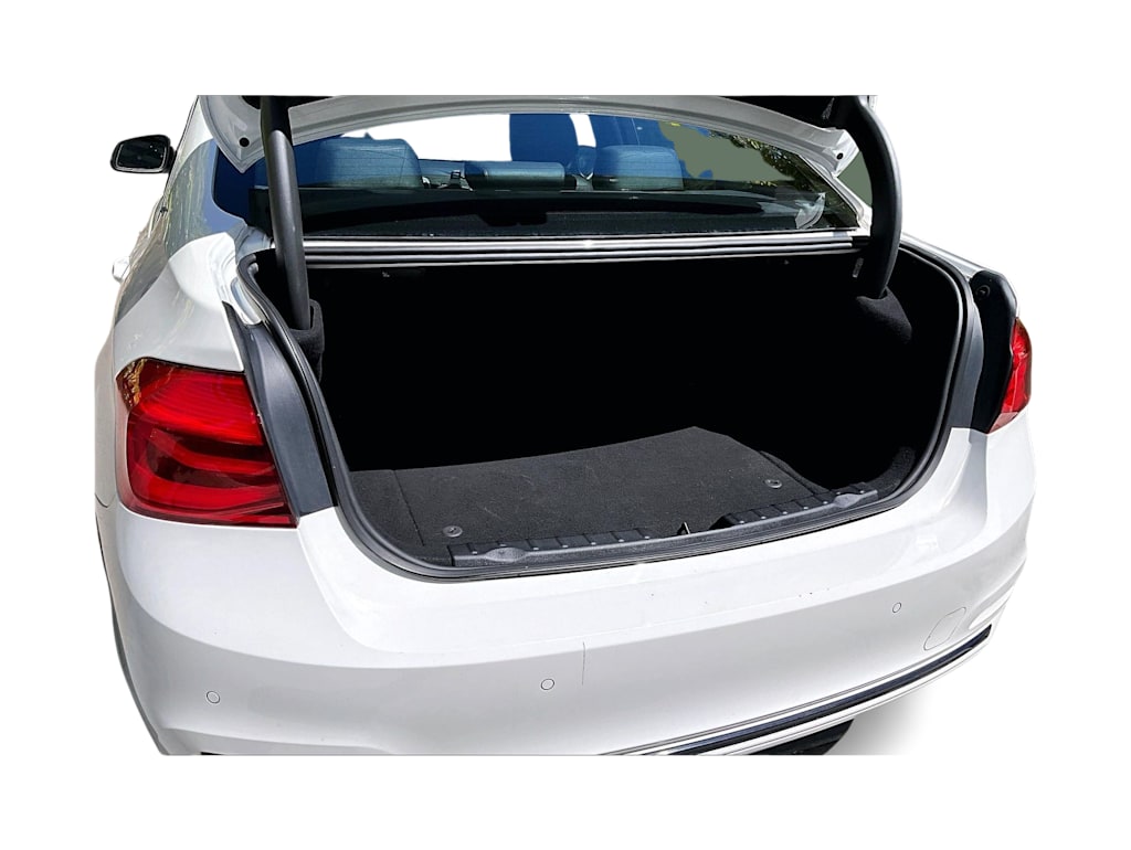 Thumbnail: 2017 BMW 3 Series - 19