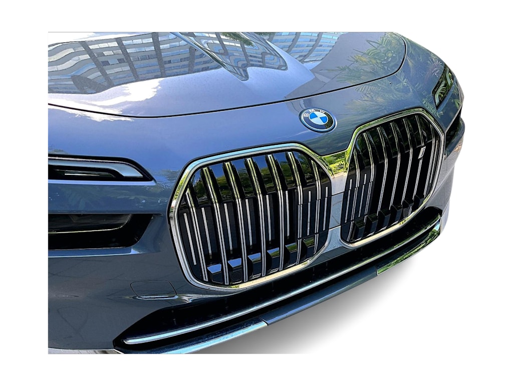 Thumbnail: 2023 BMW i7 - 33