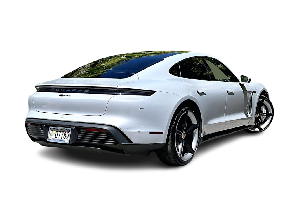 Thumbnail: 2021 Porsche Taycan - 23