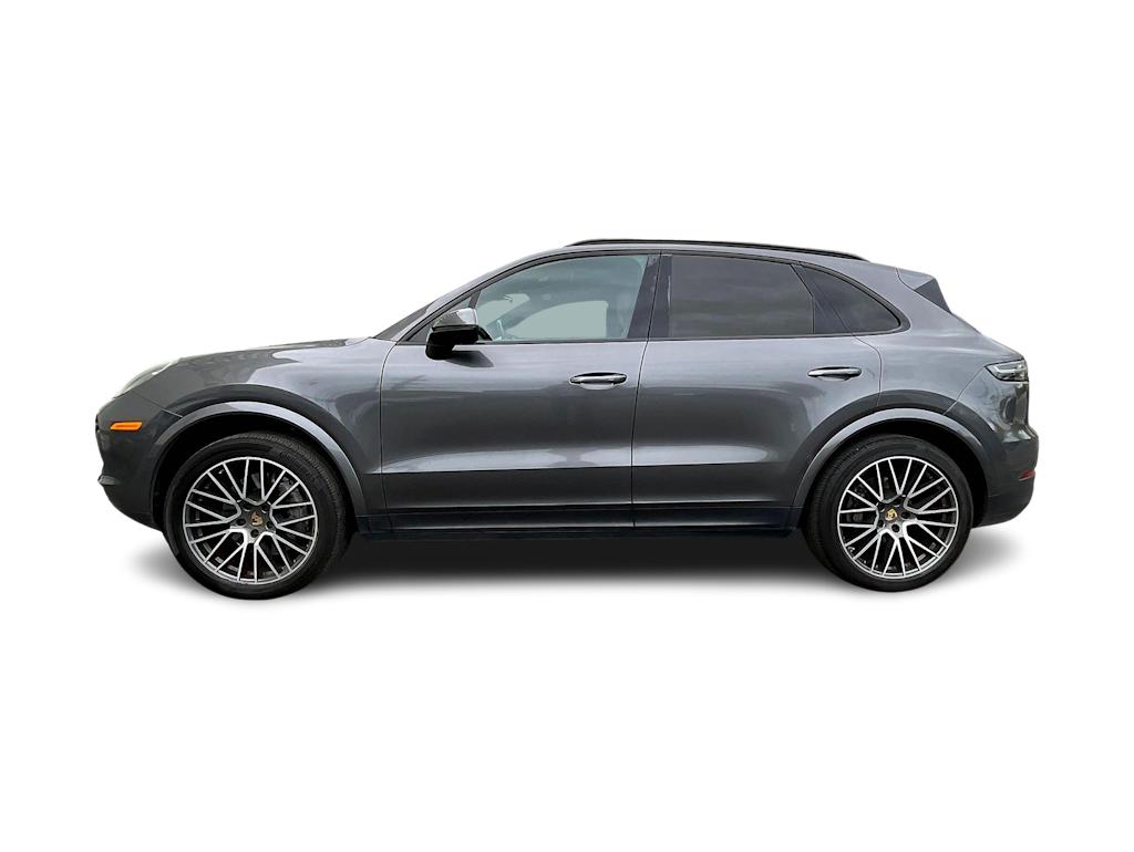 Thumbnail: 2021 Porsche Cayenne - 3