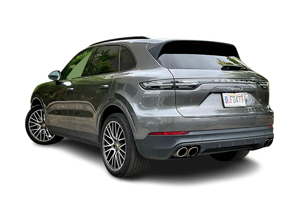 Thumbnail: 2021 Porsche Cayenne - 4