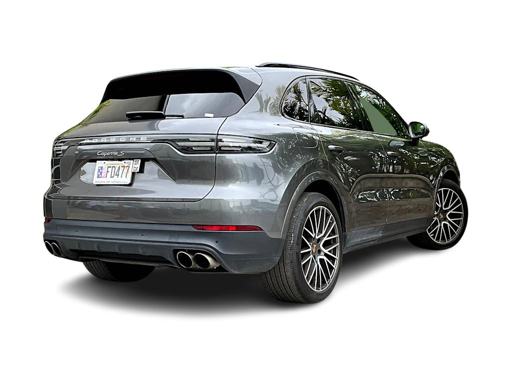 Thumbnail: 2021 Porsche Cayenne - 23