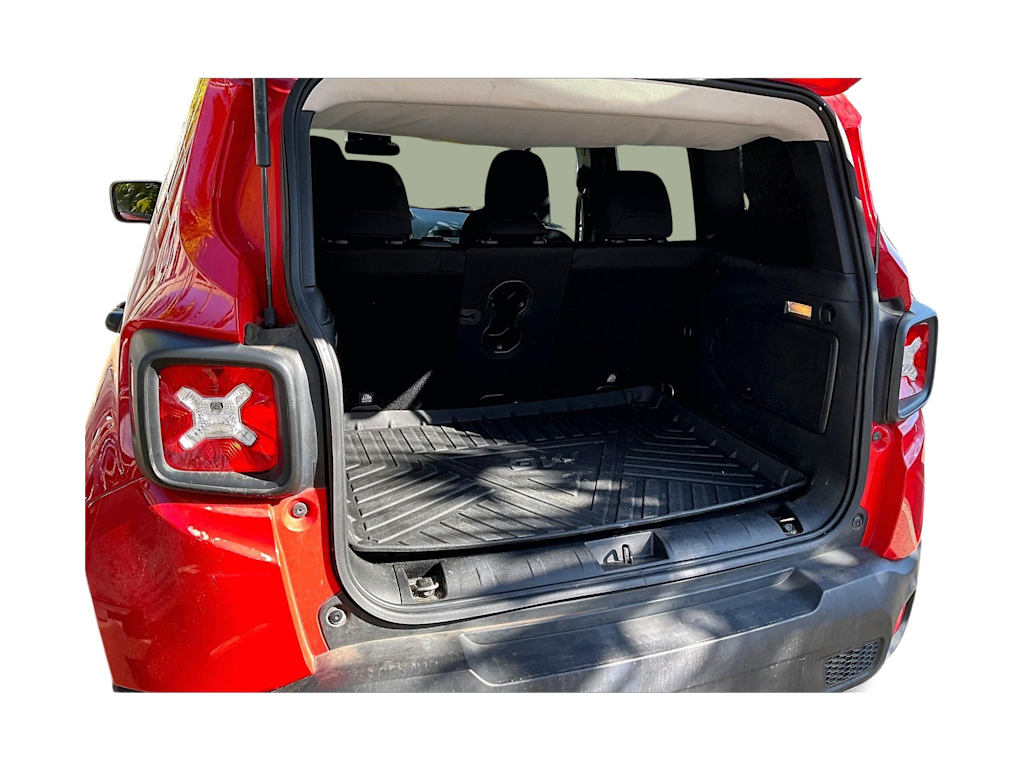 Thumbnail: 2015 Jeep Renegade - 19