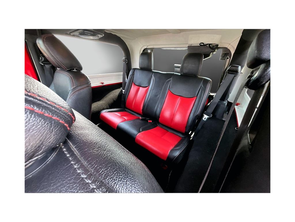 Thumbnail: 2015 Jeep Wrangler - 18