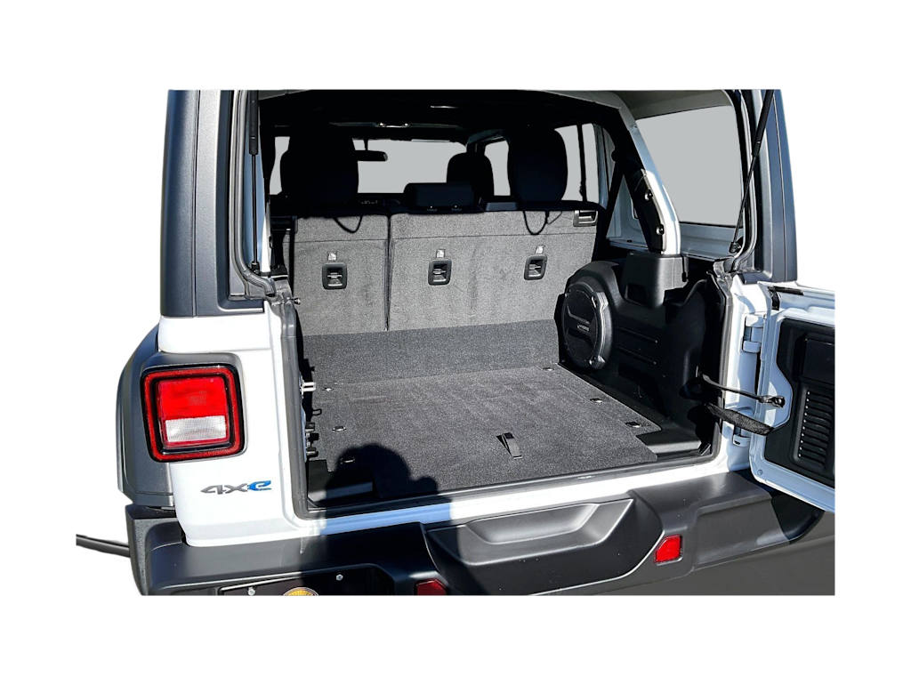 Thumbnail: 2023 Jeep Wrangler - 17