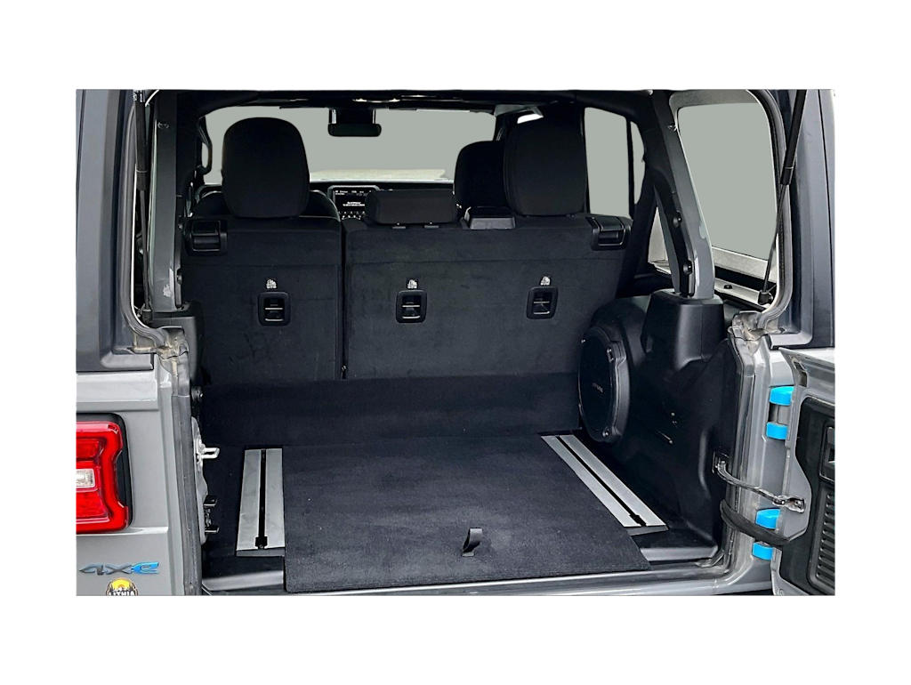 Thumbnail: 2021 Jeep Wrangler - 18