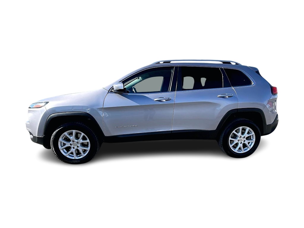Thumbnail: 2017 Jeep Cherokee - 3