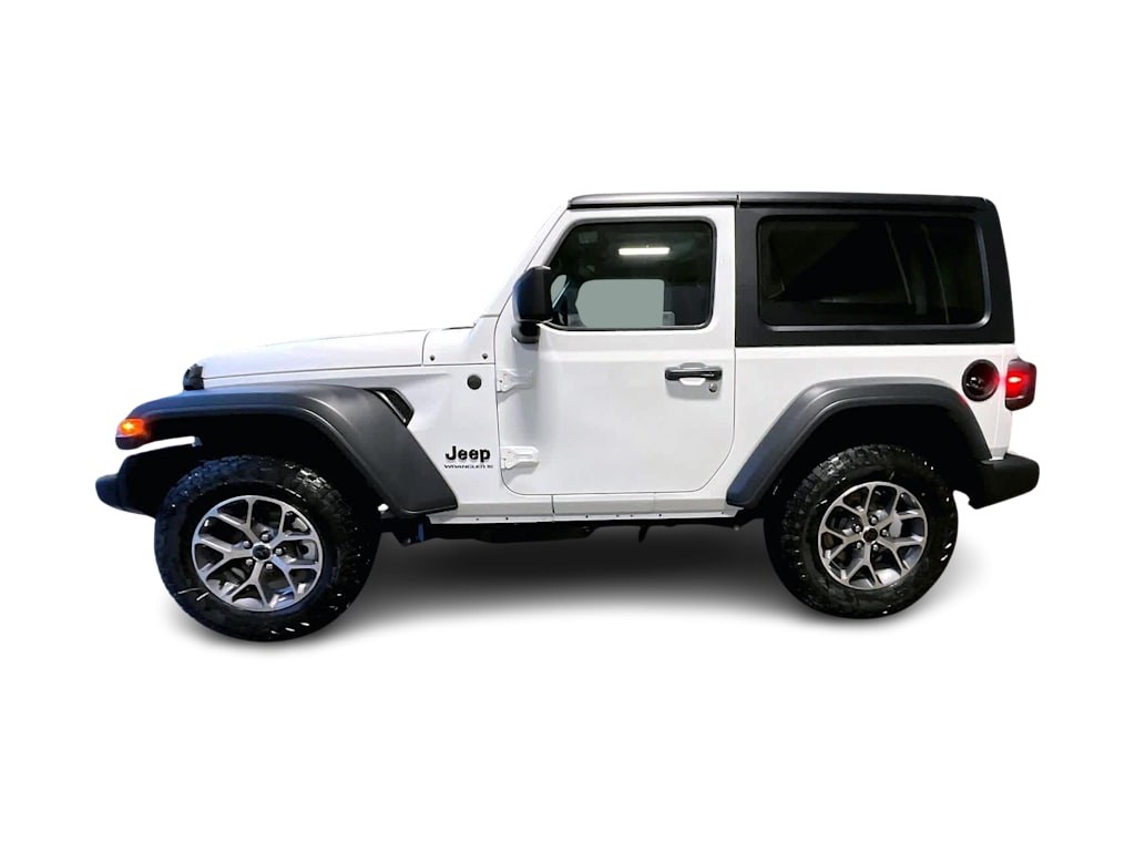 Thumbnail: 2026 Jeep Wrangler - 3