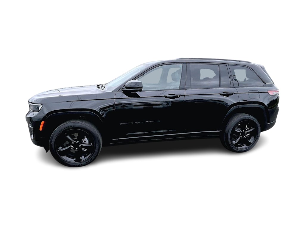Thumbnail: 2023 Jeep Grand Cherokee - 3