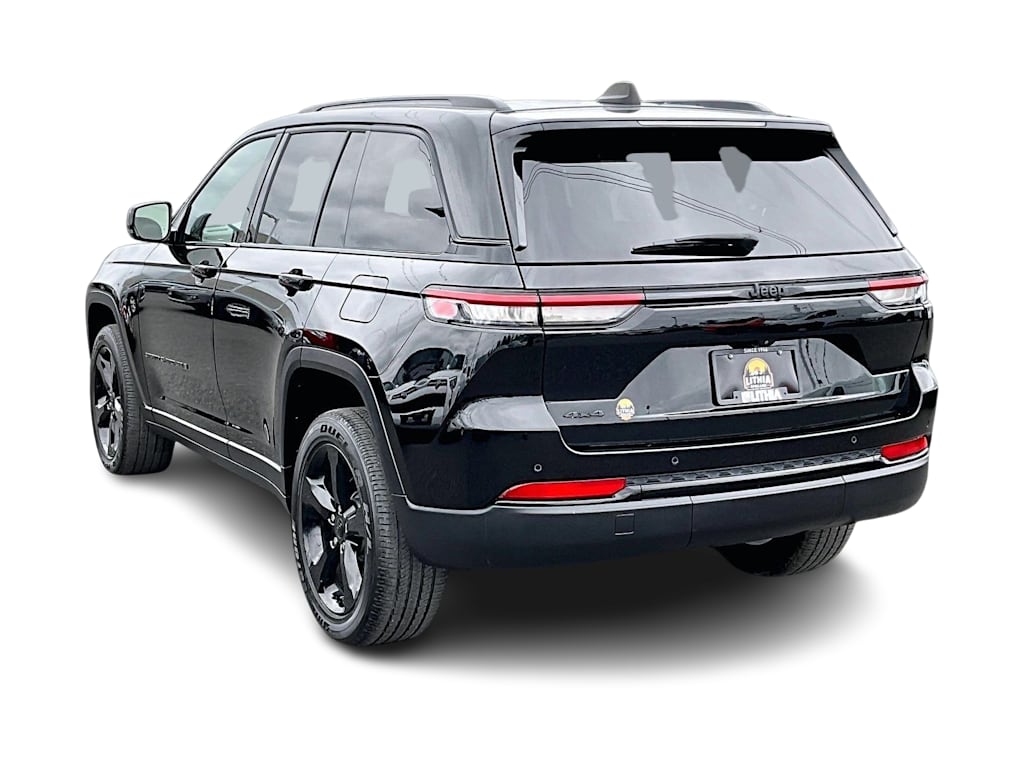 Thumbnail: 2023 Jeep Grand Cherokee - 4