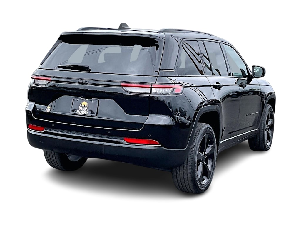 Thumbnail: 2023 Jeep Grand Cherokee - 24