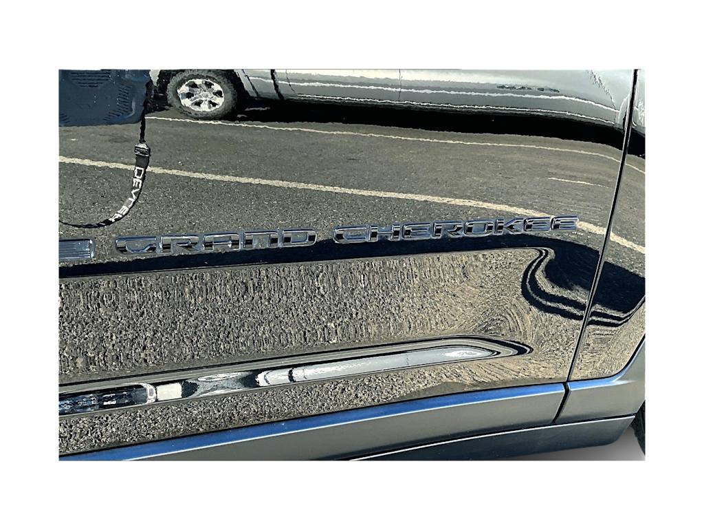 Thumbnail: 2024 Jeep Grand Cherokee - 18