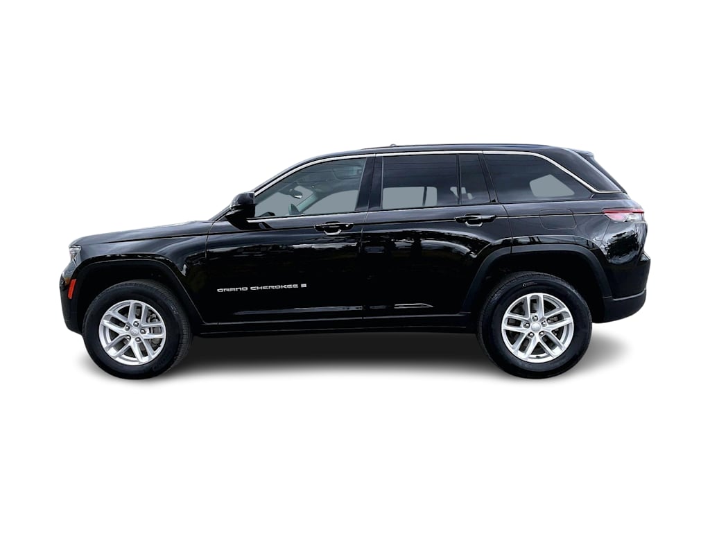Thumbnail: 2023 Jeep Grand Cherokee - 3