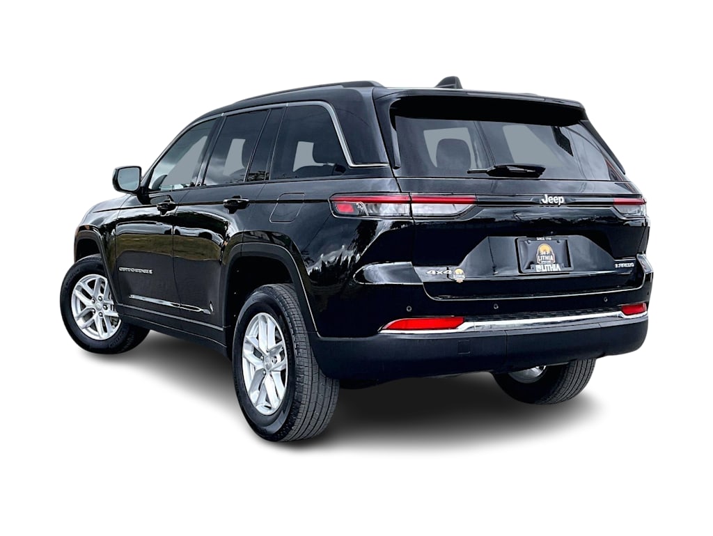 Thumbnail: 2023 Jeep Grand Cherokee - 4