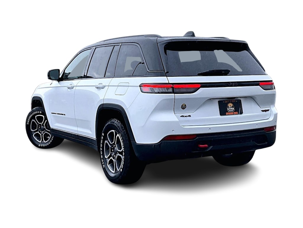 Thumbnail: 2022 Jeep Grand Cherokee - 4