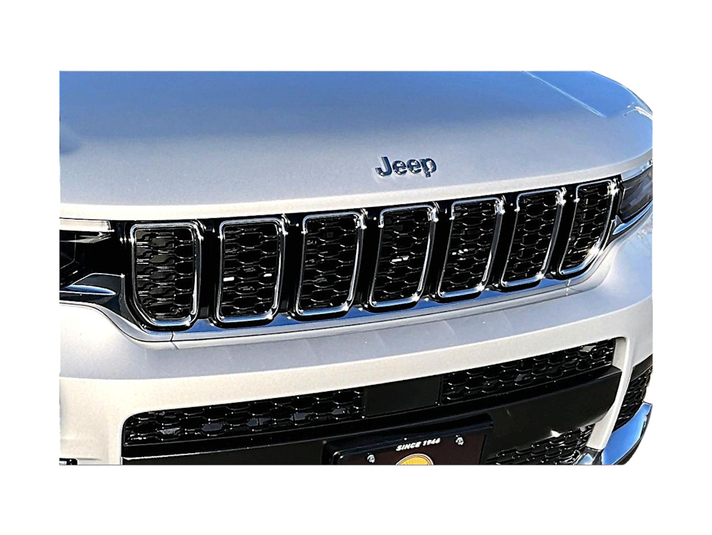 Thumbnail: 2023 Jeep Grand Cherokee L - 33