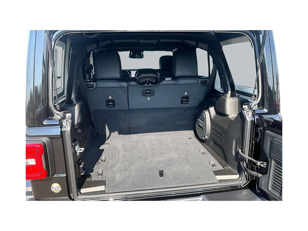 Thumbnail: 2026 Jeep Wrangler - 18