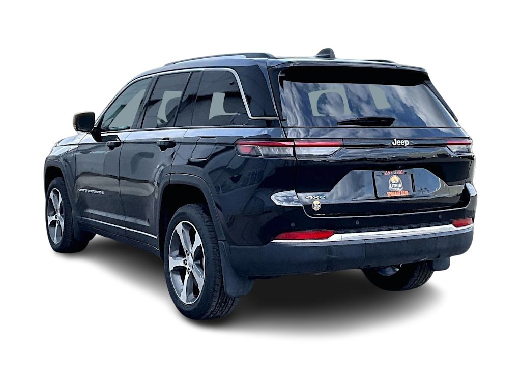 Thumbnail: 2022 Jeep Grand Cherokee - 4