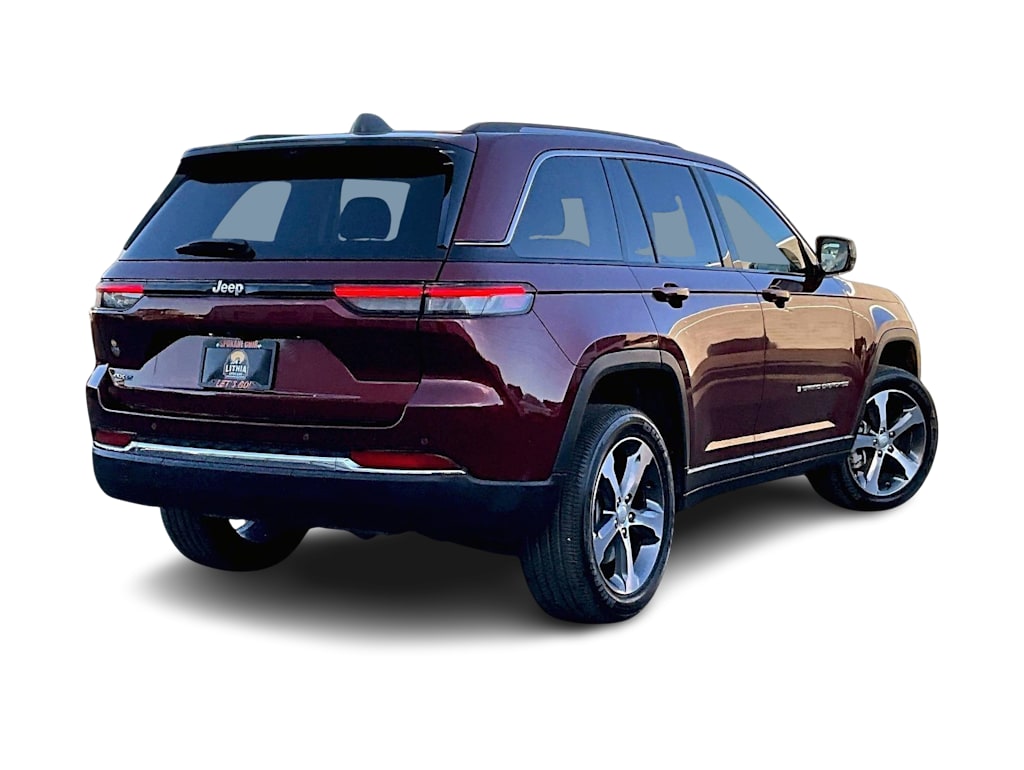 Thumbnail: 2023 Jeep Grand Cherokee - 23