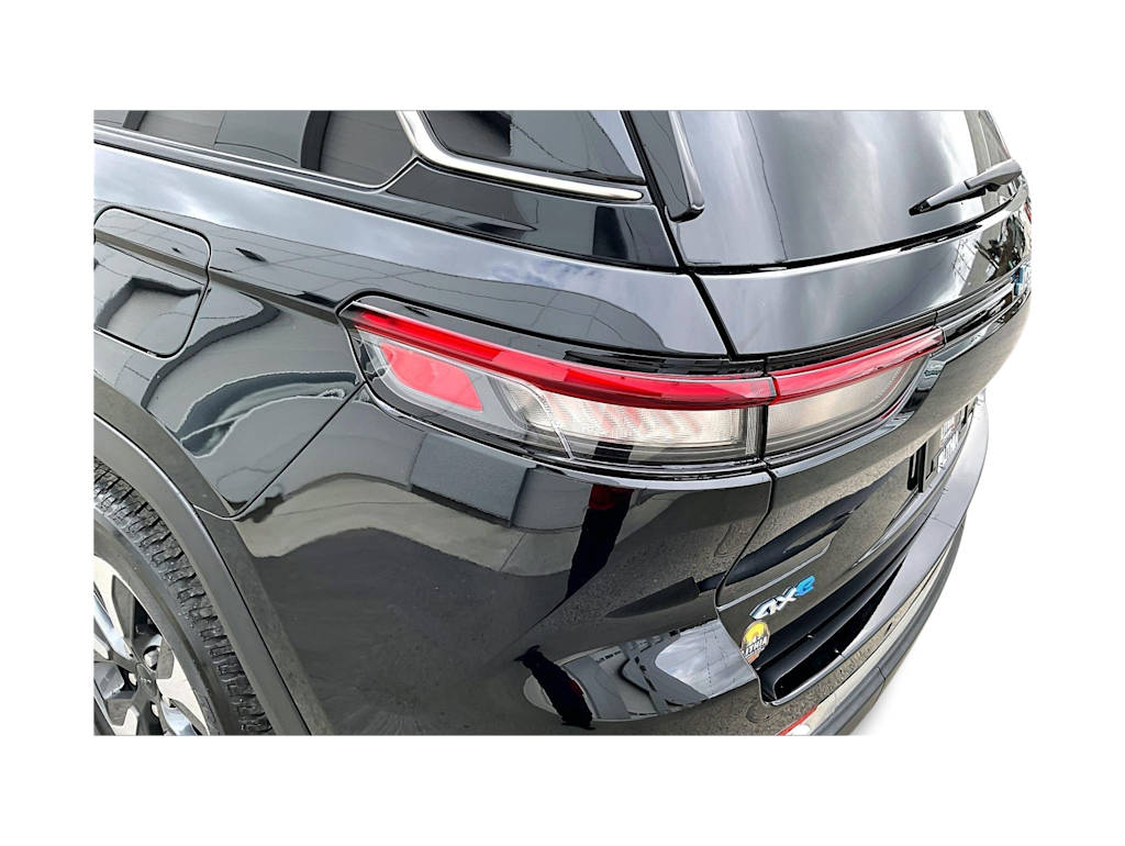 Thumbnail: 2022 Jeep Grand Cherokee - 32