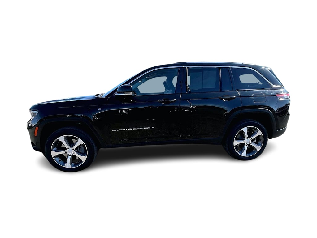 Thumbnail: 2022 Jeep Grand Cherokee - 3