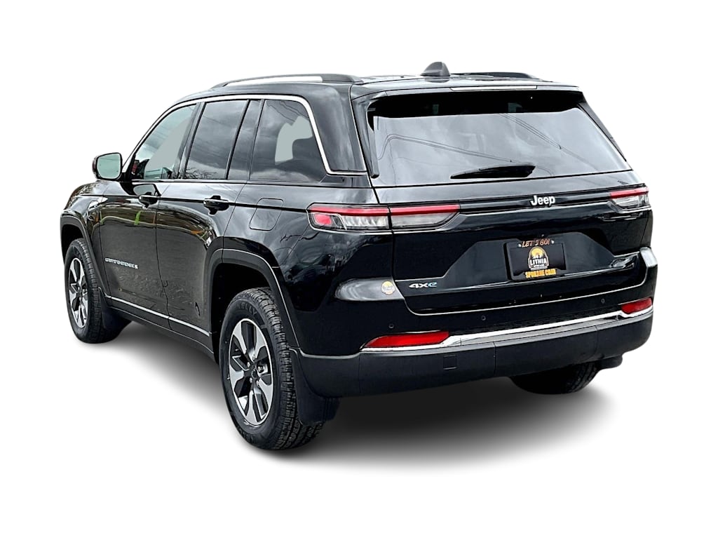 Thumbnail: 2022 Jeep Grand Cherokee - 4